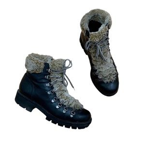 Tamaris Navy Winter Trekker Boot with Fur Trim